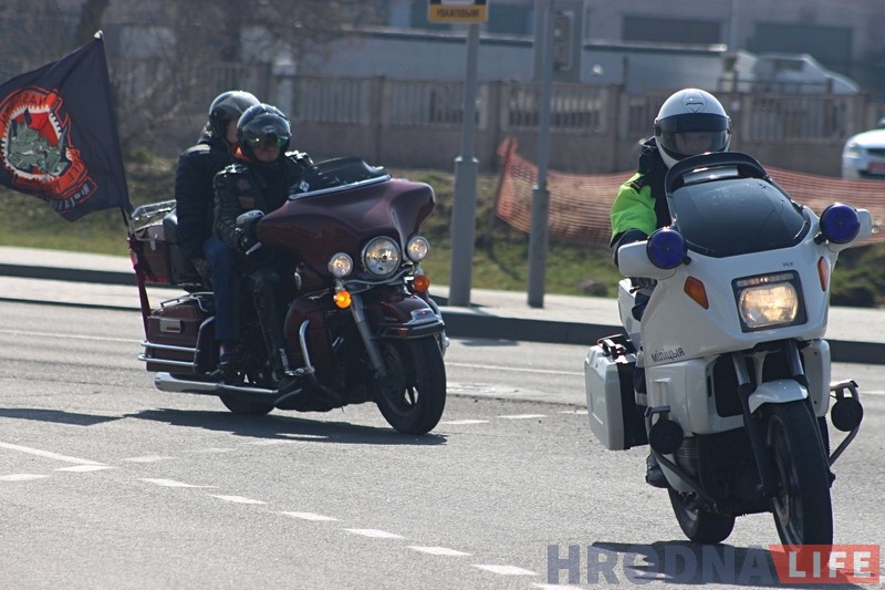 "Каб адкаталі ўвесь сезон у задавальненне". Сотні байкераў адкрылі новы мотасезон у Гродне "Каб адкаталі ўвесь сезон у задавальненне". Сотні байкераў адкрылі новы мотасезон у Гродне