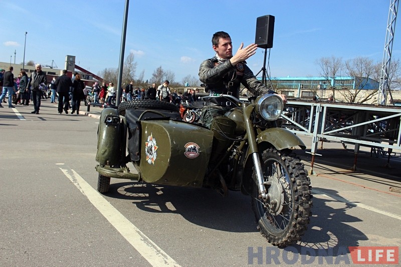 "Каб адкаталі ўвесь сезон у задавальненне". Сотні байкераў адкрылі новы мотасезон у Гродне "Каб адкаталі ўвесь сезон у задавальненне". Сотні байкераў адкрылі новы мотасезон у Гродне