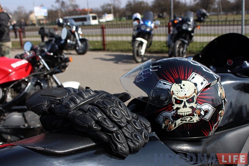 "Каб адкаталі ўвесь сезон у задавальненне". Сотні байкераў адкрылі новы мотасезон у Гродне "Каб адкаталі ўвесь сезон у задавальненне". Сотні байкераў адкрылі новы мотасезон у Гродне