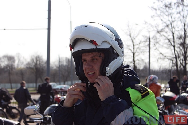 "Каб адкаталі ўвесь сезон у задавальненне". Сотні байкераў адкрылі новы мотасезон у Гродне "Каб адкаталі ўвесь сезон у задавальненне". Сотні байкераў адкрылі новы мотасезон у Гродне