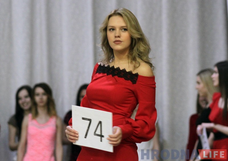 Прыгажуні ў сукенках і ў купальніках: кастынг “Міс Гродна-2017” прайшоў у Каледжы мастацтваў Прыгажуні ў сукенках і ў купальніках: кастынг “Міс Гродна-2017” прайшоў у Каледжы мастацтваў