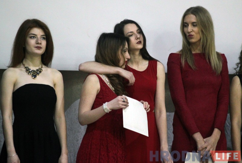 Прыгажуні ў сукенках і ў купальніках: кастынг “Міс Гродна-2017” прайшоў у Каледжы мастацтваў Прыгажуні ў сукенках і ў купальніках: кастынг “Міс Гродна-2017” прайшоў у Каледжы мастацтваў