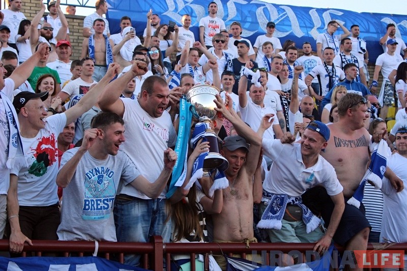 Брэсцкае "Дынама" ў Гродне стала ўладальнікам Кубка Беларусі Брэсцкае "Дынама" ў Гродне стала ўладальнікам Кубка Беларусі