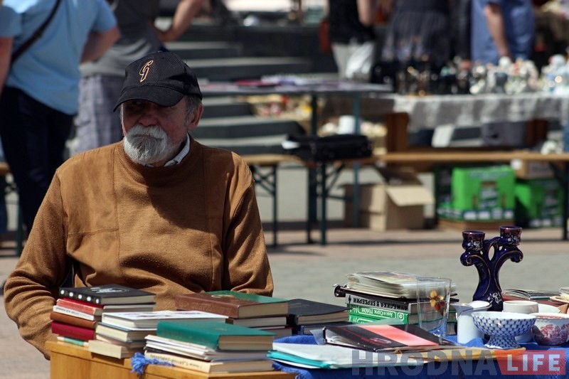 На гродзенскiм кірмашы даўніны пачынаюць выстаўляцца замежнікі На гродзенскiм кірмашы даўніны пачынаюць выстаўляцца замежнікі