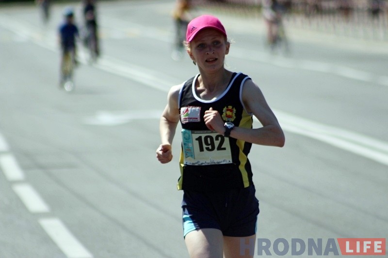 "Траса цяжкая - шмат уздымаў і пякучае сонца". Па вуліцах горада прайшоў забег "Гарадзенская вандроўка" "Траса цяжкая - шмат уздымаў і пякучае сонца". Па вуліцах горада прайшоў забег "Гарадзенская вандроўка"