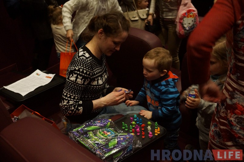 22 мільёны прыліпалаў – гэта толькі пачатак. На Беларусь ідзе новая хваля бонсцікаў 22 мільёны прыліпалаў – гэта толькі пачатак. На Беларусь ідзе новая хваля бонсцікаў