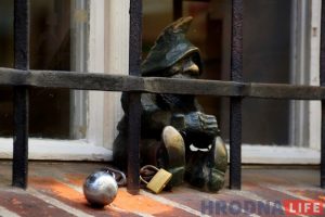 Пратэсты апазіцыі як турыстычны брэнд: адкуль з'явіўся самы вядомы турыстычны сімвал сучаснага Вроцлава Пратэсты апазіцыі як турыстычны брэнд: адкуль з'явіўся самы вядомы турыстычны сімвал сучаснага Вроцлава