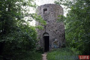 Старую вежу ў Румлёўскiм парку купляюць з аўкцыёну за 9000 долараў. Што там будзе - пакуль невядома