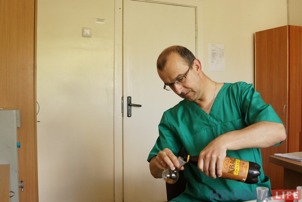 Колькі квасу трэба выпіць, каб ап'янець? Судмедэксперт ставіць вопыты на сабе