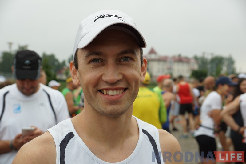 “Мяжу мінулі, не спыняючыся”. Удзельнікі трансгранічнага марафона ў сёмы раз прабеглі ад Гродна да Друскенік