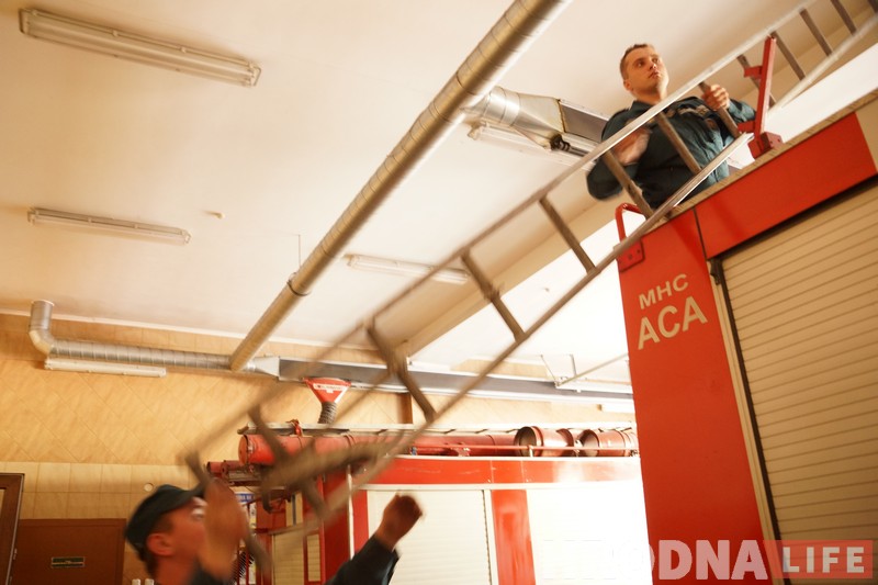 Ляўша надзвычайнага прызначэння. Як леварукасць дапамагае працаваць гарадзенскаму выратавальніку