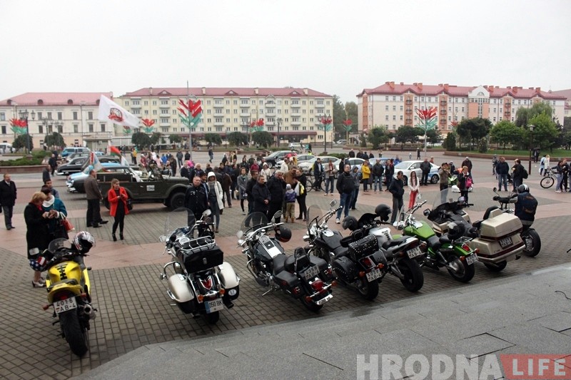 Выстава транспарту прайшла на Савецкай перад Днём горада Выстава транспарту прайшла на Савецкай перад Днём горада