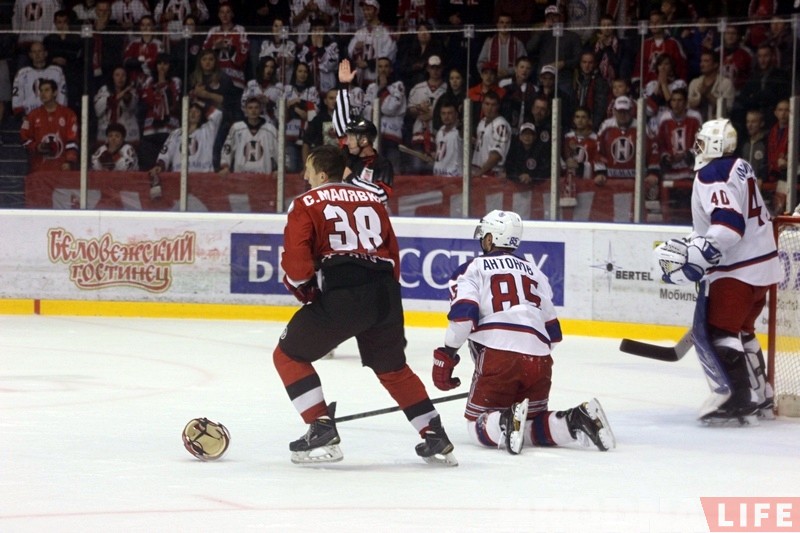 "Нёман" у Гродне прайграў "Юнацтву", але ўсё роўна прайшоў у фінал Кубка Салея "Нёман" у Гродне прайграў "Юнацтву", але ўсё роўна прайшоў у фінал Кубка Салея