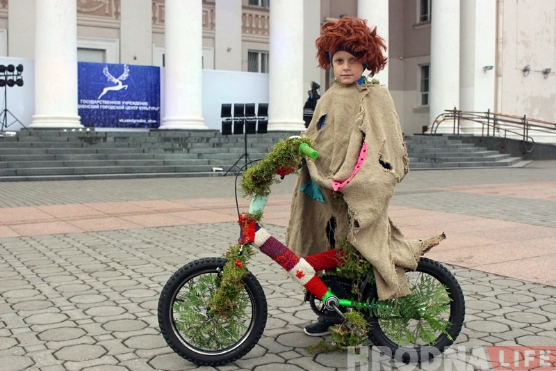 Выстава транспарту прайшла на Савецкай перад Днём горада Выстава транспарту прайшла на Савецкай перад Днём горада