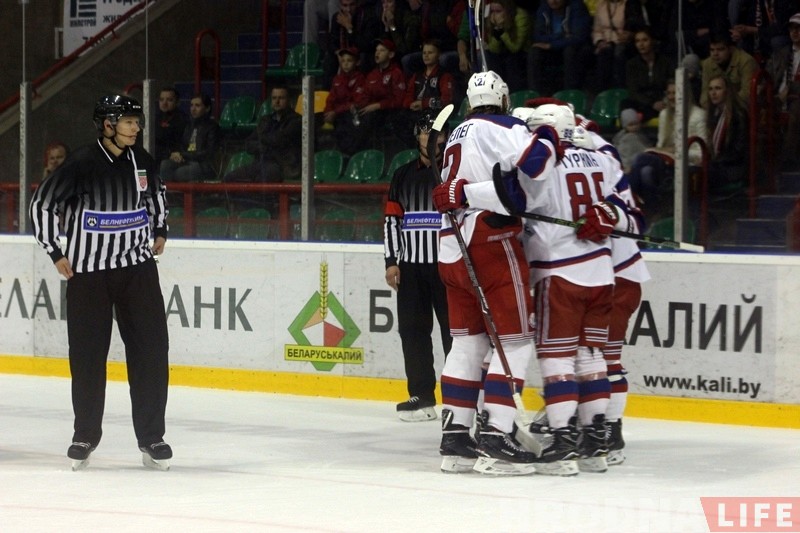 "Нёман" у Гродне прайграў "Юнацтву", але ўсё роўна прайшоў у фінал Кубка Салея "Нёман" у Гродне прайграў "Юнацтву", але ўсё роўна прайшоў у фінал Кубка Салея