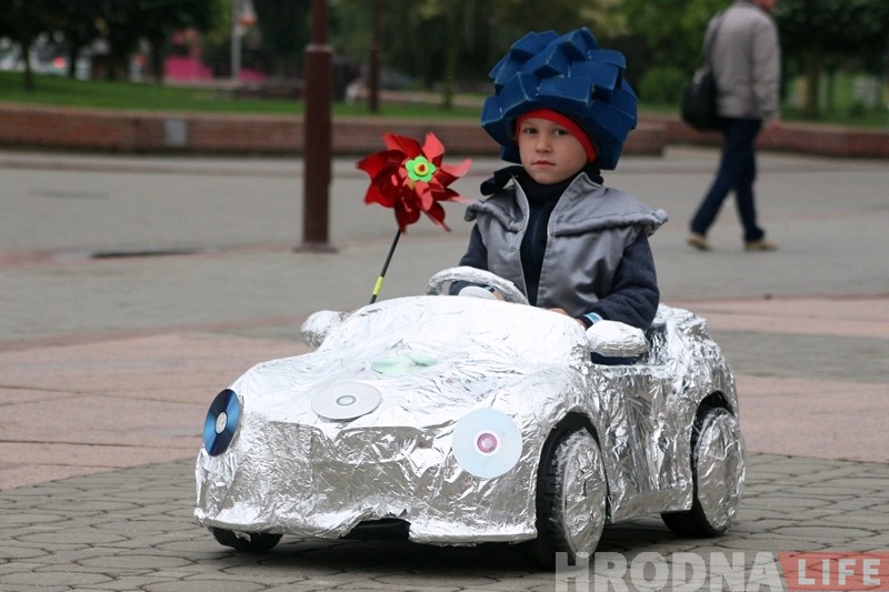 Выстава транспарту прайшла на Савецкай перад Днём горада Выстава транспарту прайшла на Савецкай перад Днём горада