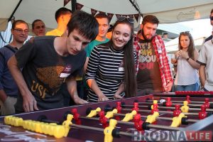 "Искусственный интеллект" супраць "Припущенных овощей". У Гродне вызначылі лепшых у настольным футболе "Искусственный интеллект" супраць "Припущенных овощей". У Гродне вызначылі лепшых у настольным футболе