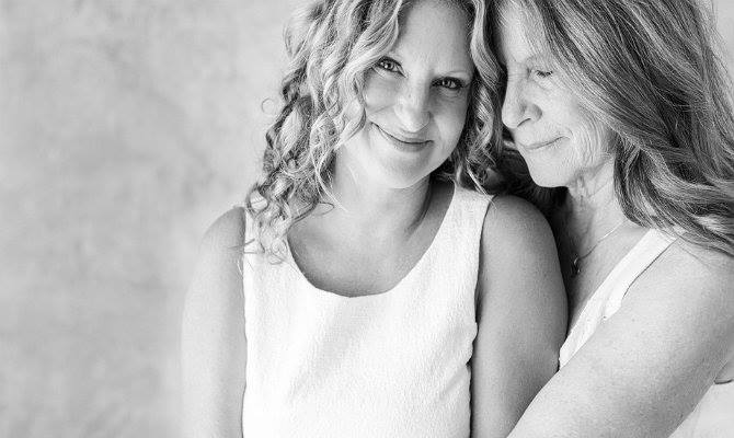 Як павіншаваць маму і не пасварыцца. 5 лайфхакаў да Дня маці