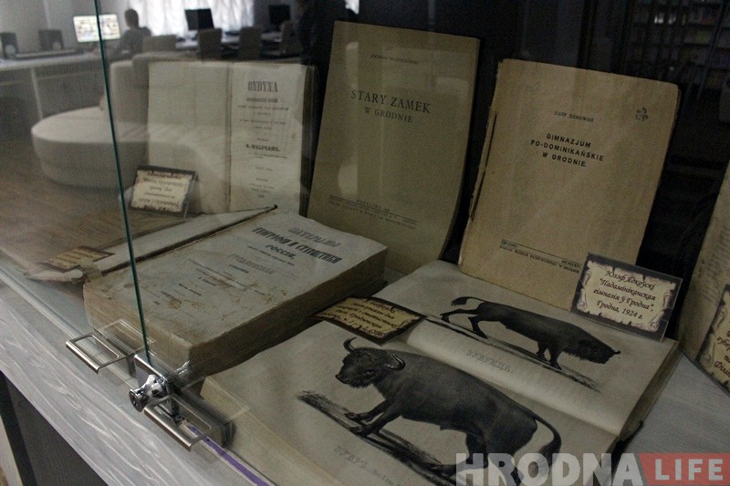 Ад тамоў Снядэцкага да зборнікаў Ажэшкі. 500 старадрукаў паказваюць у бібліятэцы імя Карскага да 500-годдзя беларускага кнігадрукавання Ад тамоў Снядэцкага да зборнікаў Ажэшкі. 500 старадрукаў паказваюць у бібліятэцы імя Карскага да 500-годдзя беларускага кнігадрукавання