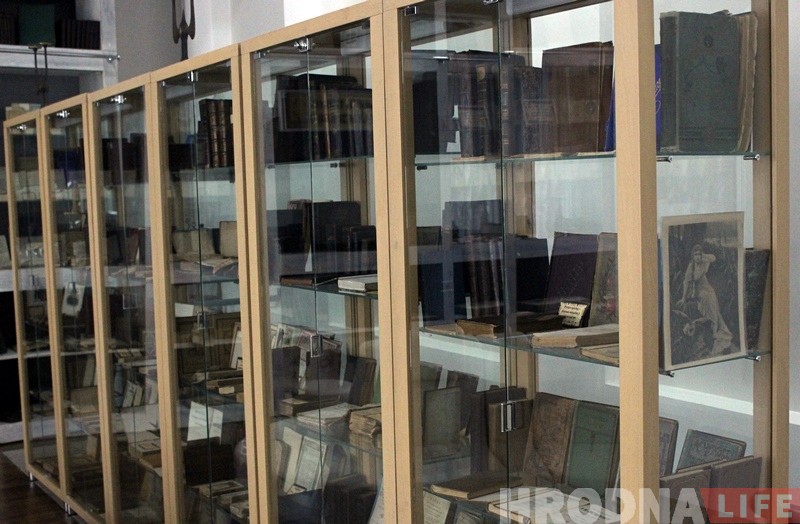 Ад тамоў Снядэцкага да зборнікаў Ажэшкі. 500 старадрукаў паказваюць у бібліятэцы імя Карскага да 500-годдзя беларускага кнігадрукавання Ад тамоў Снядэцкага да зборнікаў Ажэшкі. 500 старадрукаў паказваюць у бібліятэцы імя Карскага да 500-годдзя беларускага кнігадрукавання