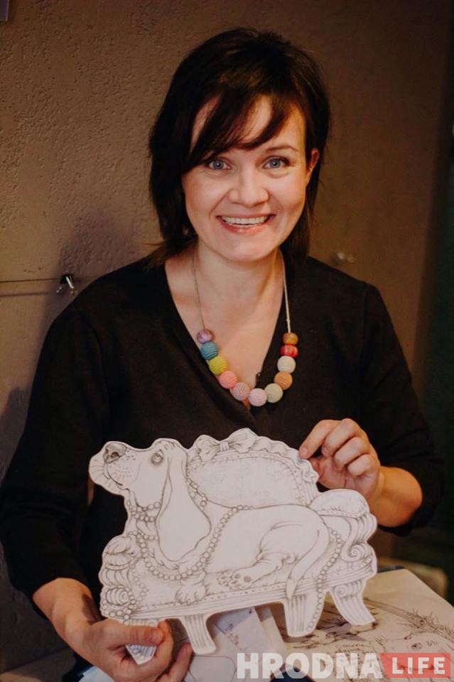 Сабака Фрося і яе аўтарка. Першая кніжка з ілюстрацыямі гродзенскай мастачкі Іны Папаратнай пабачыла свет