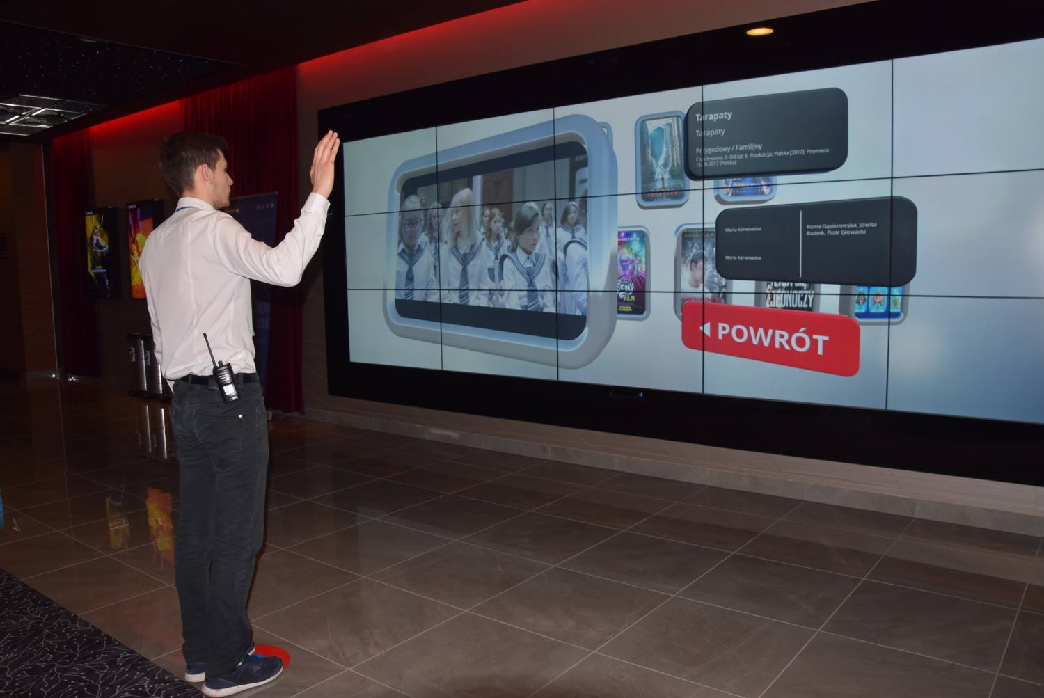 Інтэрактыўныя экраны і падлога: як выглядае круты кінатэатр у Беластоку (у Гродне такога няма) Інтэрактыўныя экраны і падлога: як выглядае круты кінатэатр у Беластоку (у Гродне такога няма)