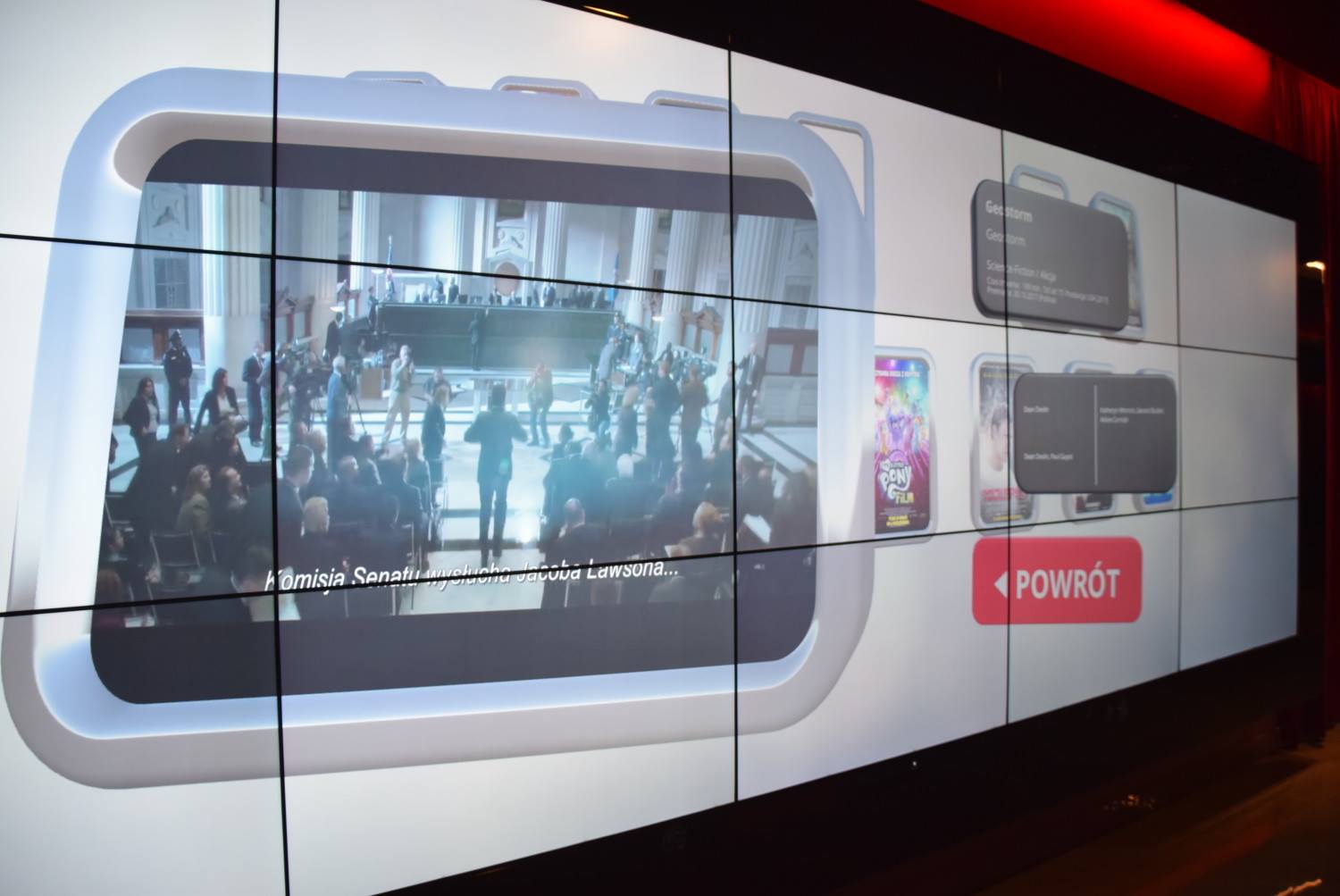 Інтэрактыўныя экраны і падлога: як выглядае круты кінатэатр у Беластоку (у Гродне такога няма) Інтэрактыўныя экраны і падлога: як выглядае круты кінатэатр у Беластоку (у Гродне такога няма)