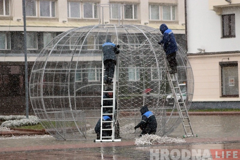 Холадна і мокры снег: апошні дзень восені 2017 у Гродне Холадна і мокры снег: апошні дзень восені 2017 у Гродне