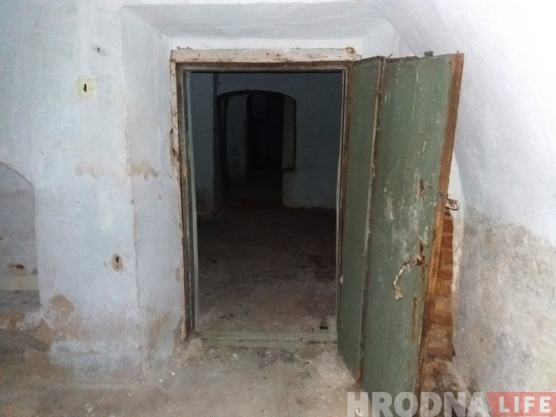 Таямнічы «Дом масонаў» у цэнтры Гродна: фотарэпартаж са старога будынка, які мала хто бачыў знутры Таямнічы «Дом масонаў» у цэнтры Гродна: фотарэпартаж са старога будынка, які мала хто бачыў знутры