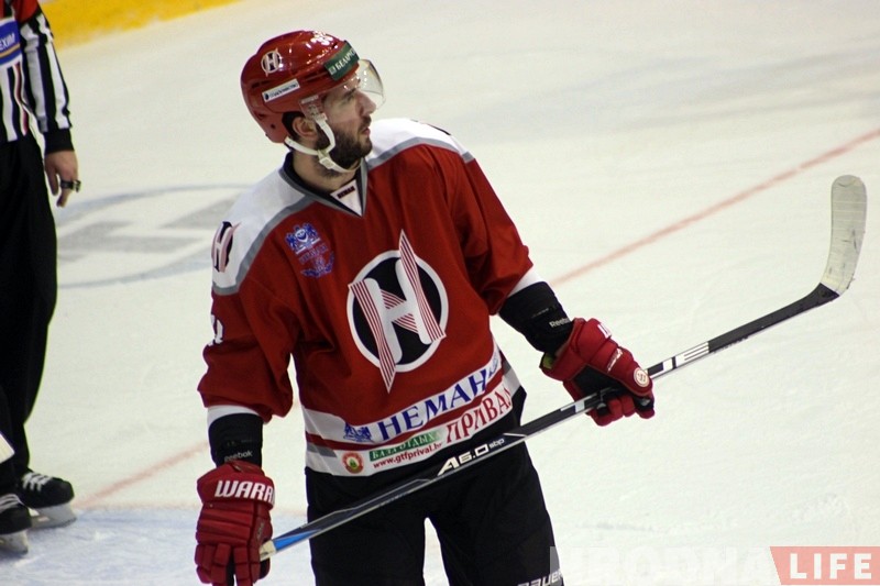 "Шахцёр" у Гродне перапыніў 14-матчавую пераможную серыю "Нёмана" "Шахцёр" у Гродне перапыніў 14-матчавую пераможную серыю "Нёмана"