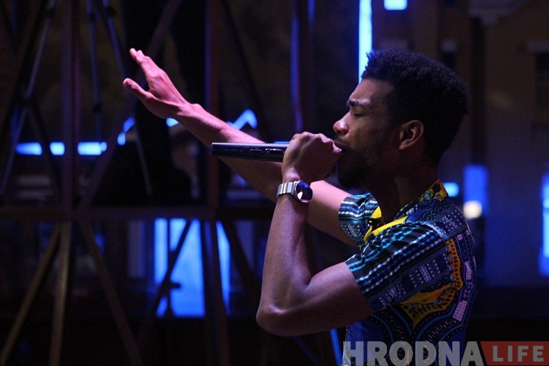 "Праслаўляем Бога танцамі і музыкай". Афрыканскія студэнты з усёй Беларусі сабраліся ў Гродне "Праслаўляем Бога танцамі і музыкай". Афрыканскія студэнты з усёй Беларусі сабраліся ў Гродне