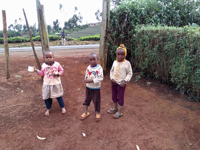 "Жудасная галеча, хочацца хоць некаму дапамагчы". Сябры-гродзенцы зноў паехалі з місіяй у Кенію "Жудасная галеча, хочацца хоць некаму дапамагчы". Сябры-гродзенцы зноў паехалі з місіяй у Кенію