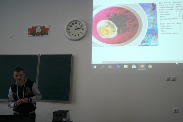 Гродзенскія студэнты распрацавалі мабільны дадатак па ацэнцы "шкоднасці" набыванага прадукта ў краме