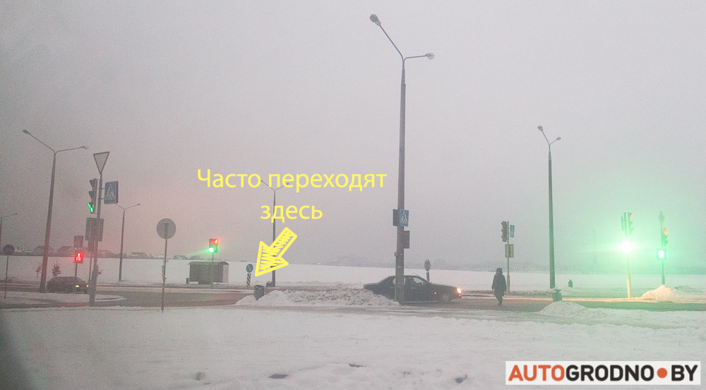 Рэйд ДАІ Гродна ў фотаздымках: як інспектары затрымліваюць пешаходаў-парушальнікаў