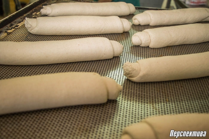 Як мужчыны ў Верцялішках пякуць хлеб