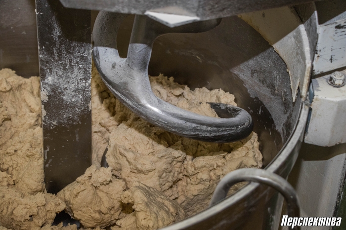 Як мужчыны ў Верцялішках пякуць хлеб