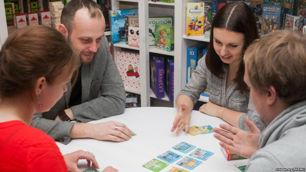 Сёння гульні "Паўстанцы" 5 гадоў: папулярную настолку перавыдадуць у новым дызайне і з дадаткам