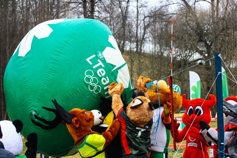 Талісман гродзенскага "Нёмана" Губі выступіў на літоўскім фестывалі: вясёлыя фоты