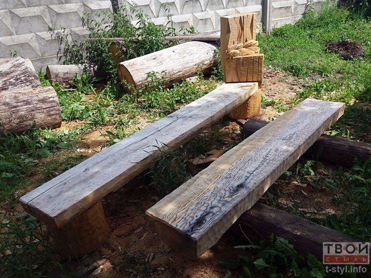 Два гады прайшло, а скульптура на месцы старога ясеня так і не з'явілася Два гады прайшло, а скульптура на месцы старога ясеня так і не з'явілася