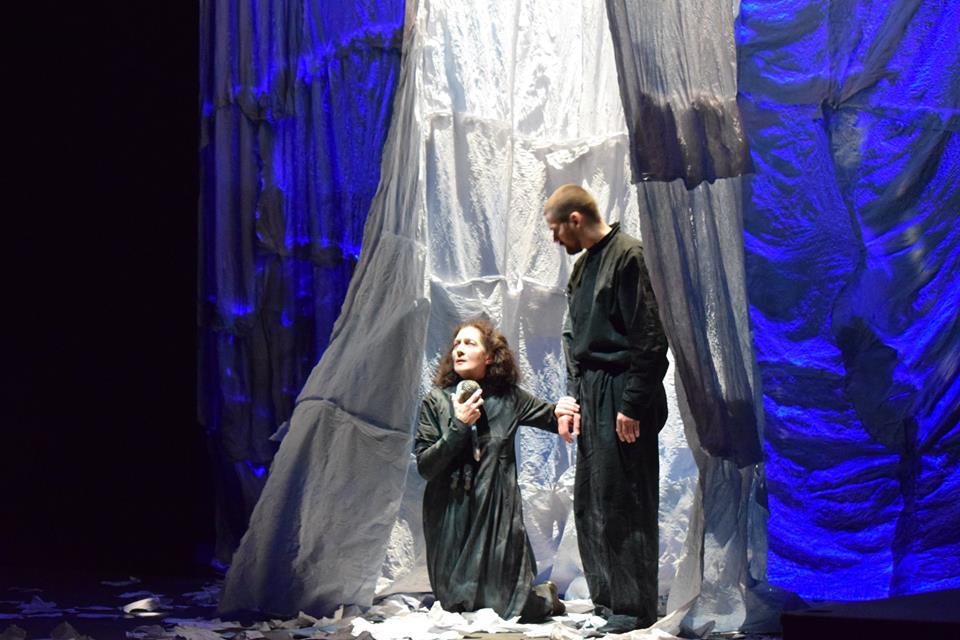 «Умри, но посмотри спектакль!» Александр Тебеньков рассказал о премьере “Обещания на рассвете” в театре кукол