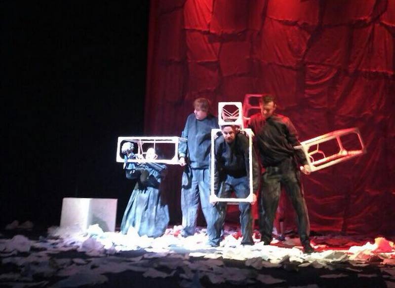 «Умри, но посмотри спектакль!» Александр Тебеньков рассказал о премьере “Обещания на рассвете” в театре кукол