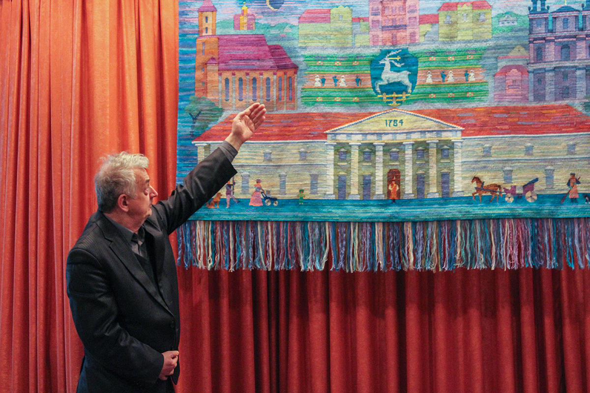 Гродзенская майстрыха саткала для горада Ратушу