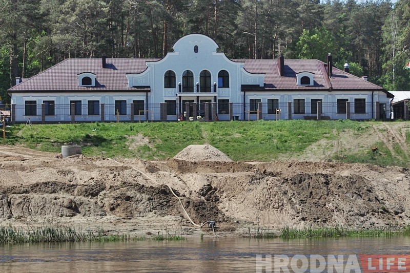 Пляж са спартовымі пляцоўкамі і прычал будуюць каля "Прывала" Пляж са спартовымі пляцоўкамі і прычал будуюць каля "Прывала"