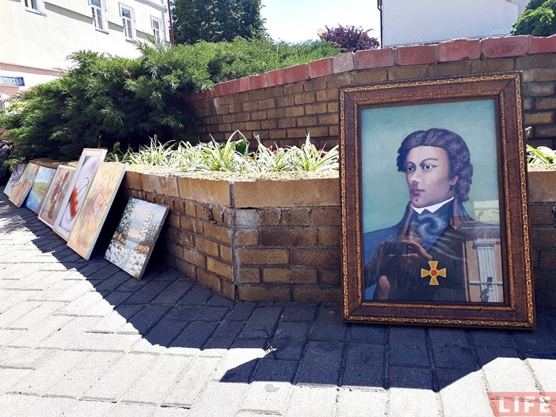 Фотафакт: Як на Савецкай Леніна змяніў Касцюшка