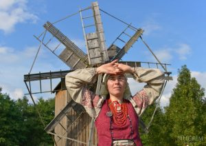 Цікавосткі пра святы Міколы ды Юр’я і адкрыццё сезона танцаў у гарадзенскіх дворыках чакаюць гродзенцаў