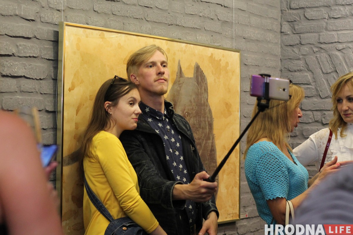 “Месца, куды захочацца вяртацца”. Галерэя “У майстра” адкрылася пасля рамонту “Месца, куды захочацца вяртацца”. Галерэя “У майстра” адкрылася пасля рамонту