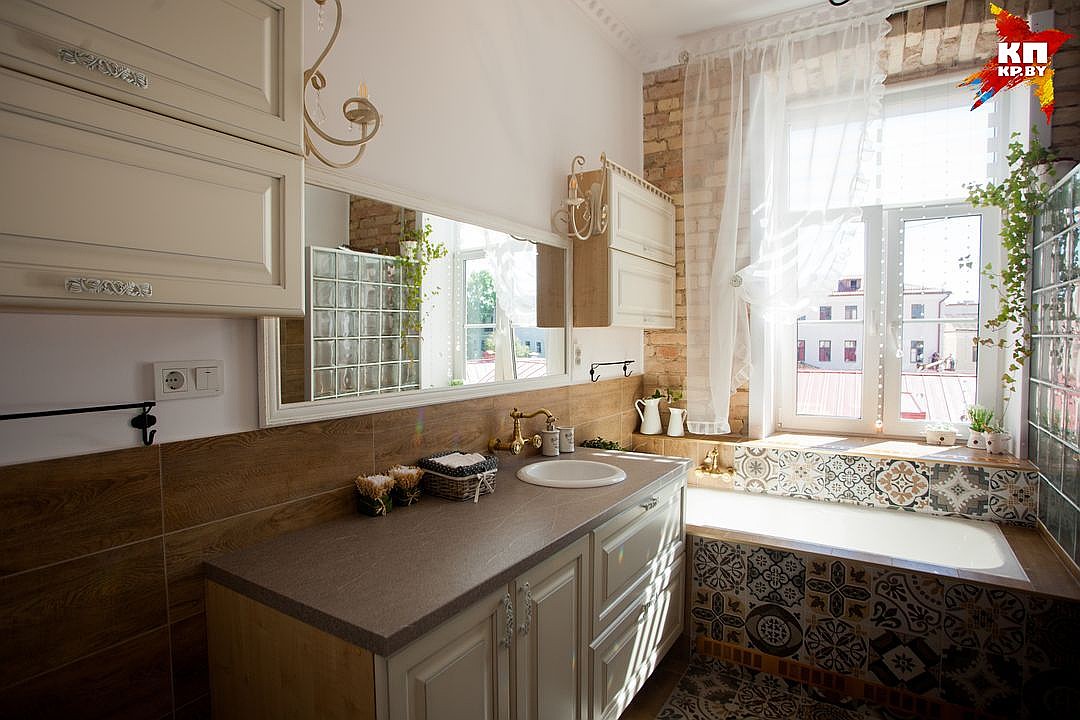 Рамантыка ў цэнтры Гродна: рамонт у кватэры царскіх часоў за $ 25 тысяч Рамантыка ў цэнтры Гродна: рамонт у кватэры царскіх часоў за $ 25 тысяч