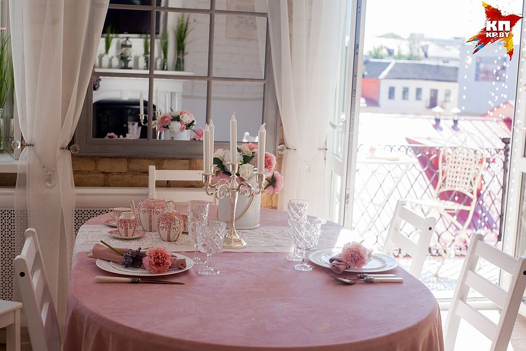 Рамантыка ў цэнтры Гродна: рамонт у кватэры царскіх часоў за $ 25 тысяч Рамантыка ў цэнтры Гродна: рамонт у кватэры царскіх часоў за $ 25 тысяч