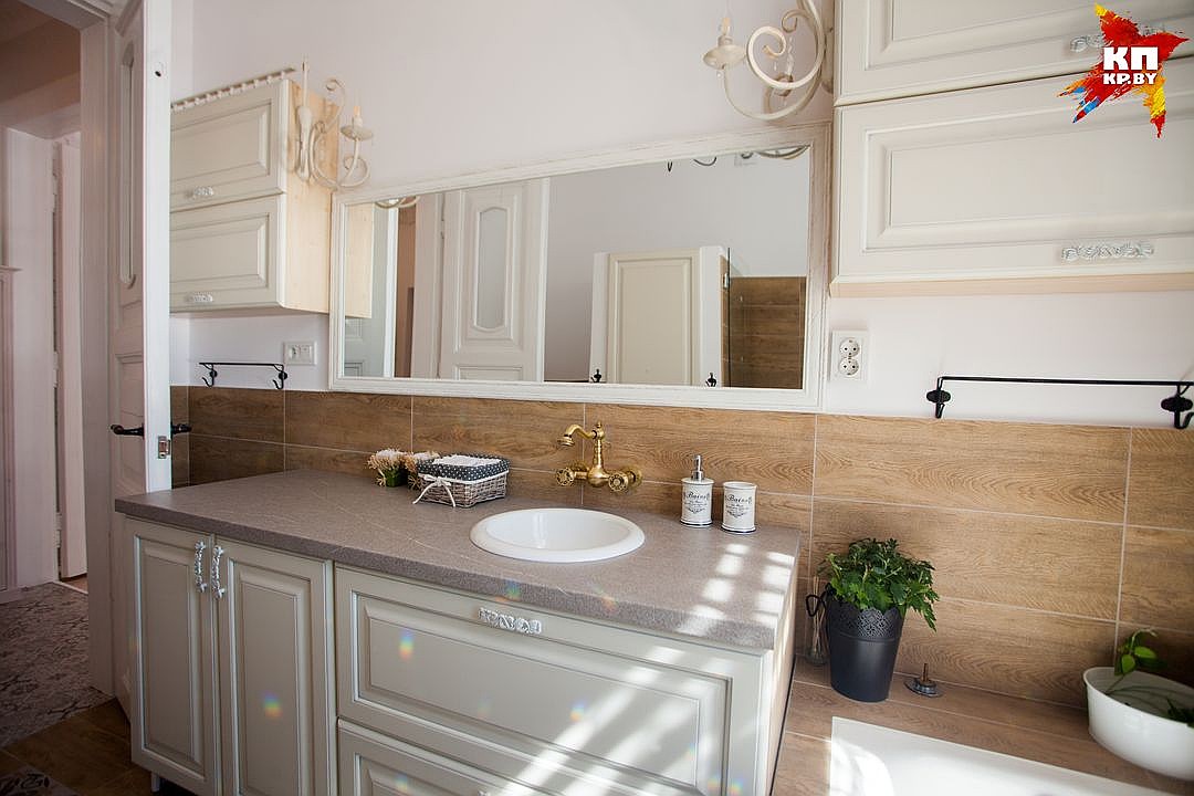 Рамантыка ў цэнтры Гродна: рамонт у кватэры царскіх часоў за $ 25 тысяч Рамантыка ў цэнтры Гродна: рамонт у кватэры царскіх часоў за $ 25 тысяч