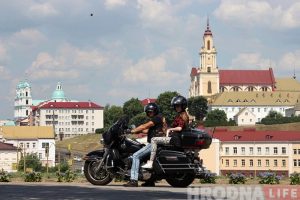 Не толькі рачное таксі, але і экскурсіі: для прагулак па Нёмане запусцілі кацеры
